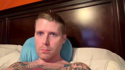 eriwat713 online show from March 4, 1:23 am