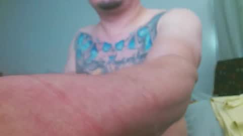 escodamus12 online show from December 30, 5:23 pm