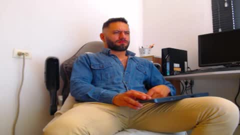 esteban online show from December 20, 4:36 pm