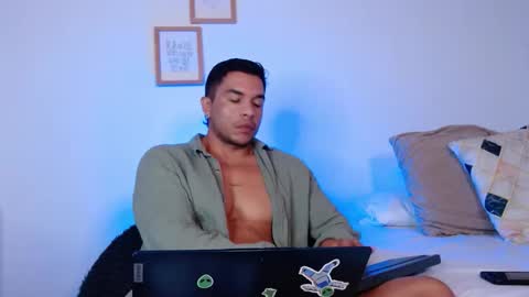 ESTEBAN online show from February 5, 11:17 am