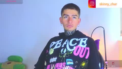 Esteban independent model online show from February 17, 2:05 pm