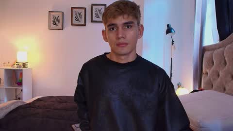 Esteban online show from January 10, 1:37 pm