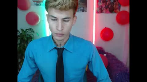 Snapshot of estrellita__jordan chatting on February 24, 2:51 am JORDAN online show from February 24, 2:51 am