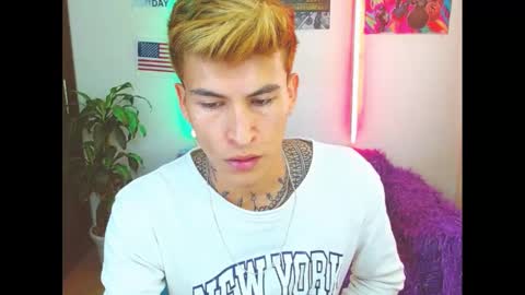 Snapshot of estrellita__jordan chatting on February 7, 6:24 pm JORDAN online show from February 7, 6:24 pm