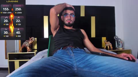 Snapshot of ethan__walker chatting on December 21, 7:27 pm Ethan online show from December 21, 7:27 pm