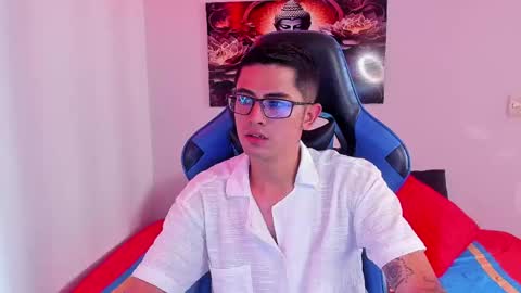 ETHAN SAI online show from November 18, 9:17 pm