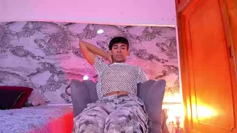 ethan_thouse online show from December 16, 8:05 pm