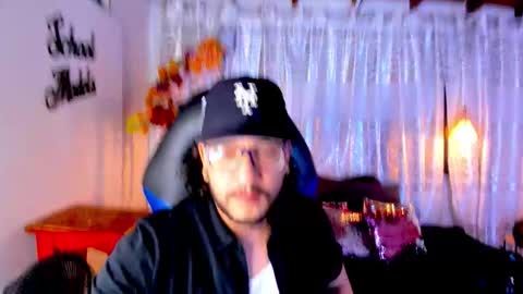 ethan w7 online show from October 13, 8:04 pm
