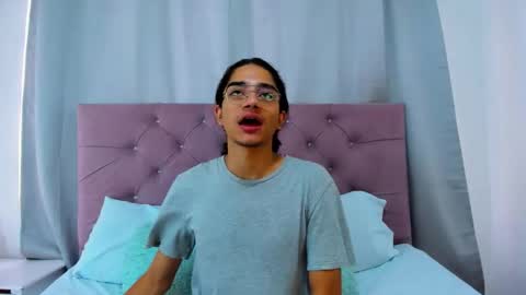 ethanblackwoodd online show from January 5, 8:01 pm