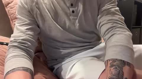 eu_dude online show from April 28, 3:11 am