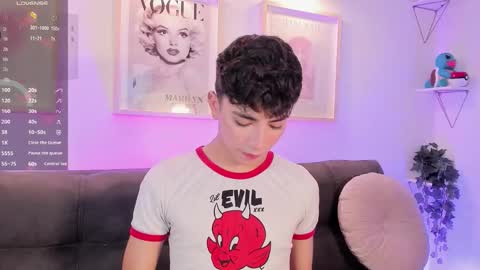 Evan voss  help me get 200 likesindependent model online show from October 26, 12:29 pm