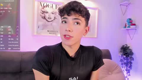 Snapshot of evan_voss chatting on October 24, 6:37 am Evan voss help me get 200 likesindependent model online show from October 24, 6:37 am