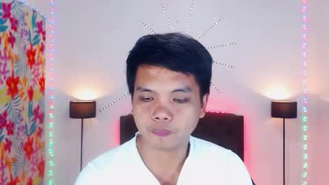 JOHNDAVE online show from February 17, 6:18 pm