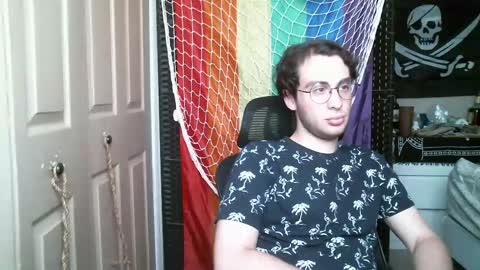 Ezra Naamah online show from April 18, 9:47 pm