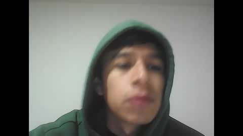 Snapshot of fabiar11 chatting on October 17, 6:45 pm R online show from October 17, 6:45 pm