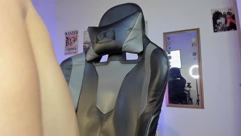 faceofbabyyy online show from January 28, 2:21 am