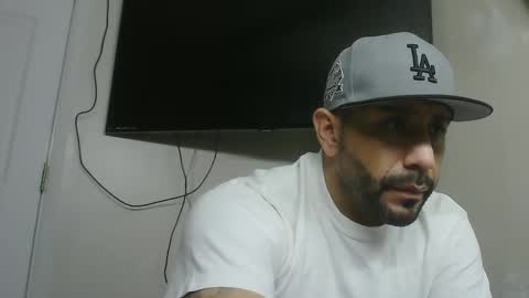 Snapshot of faded805 chatting on January 7, 11:00 am Mark online show from January 7, 11:00 am