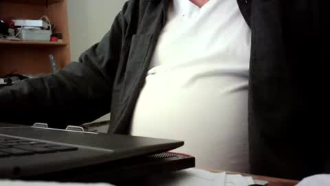 fatbellyitalian3 online show from November 30, 6:32 pm