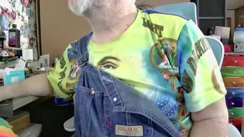 Fred. online show from December 22, 9:42 pm