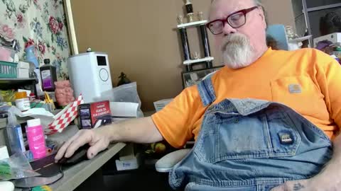 Fred. online show from March 1, 9:48 pm