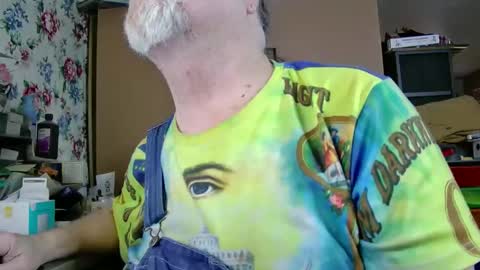 Fred. online show from January 4, 8:16 pm