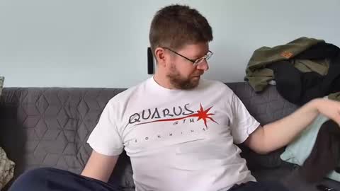 Snapshot of fattenmenow chatting on March 9, 1:59 pm fattenmenow online show from March 9, 1:59 pm