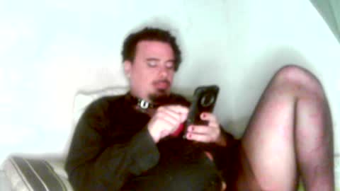 Faux Feitico VSW online show from March 29, 2:17 pm