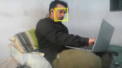 Faux Feitico VSW online show from March 13, 2:52 am