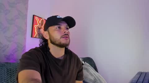 favid95 online show from November 11, 2:49 am