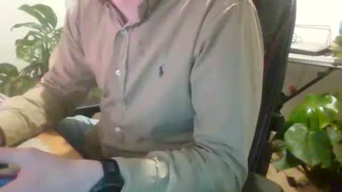 Snapshot of fem_alice_louis_dom chatting on October 20, 6:56 pm fem_alice_louis_dom online show from October 20, 6:56 pm