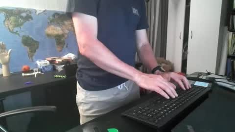 femdomsubby online show from December 22, 8:27 am