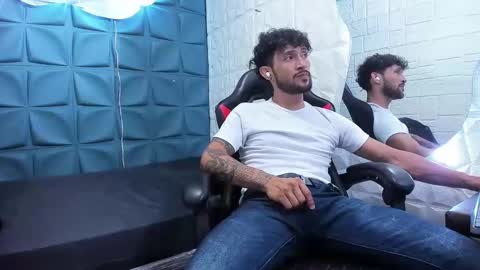 Daniel Fernando online show from February 4, 8:28 pm