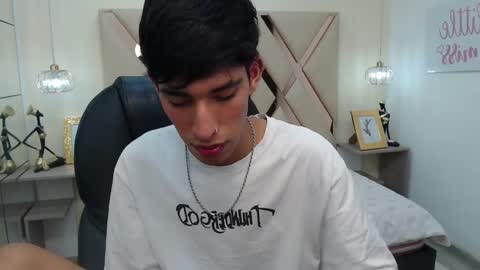 FER PHOENIX online show from February 19, 3:28 am