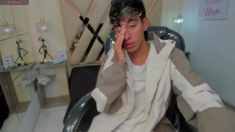 FER PHOENIX online show from October 15, 4:09 am