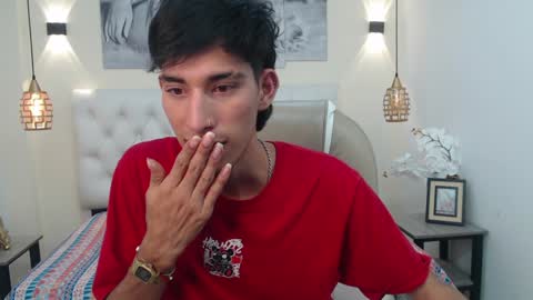 FER PHOENIX online show from February 3, 3:09 am