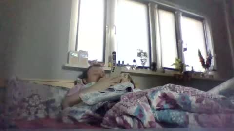 filipek757 online show from April 18, 12:39 pm