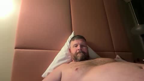 fin bear dom online show from February 28, 1:04 am