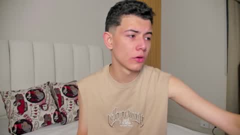 Nicolas online show from November 22, 1:22 pm