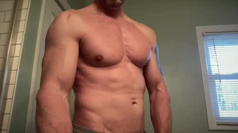Snapshot of fitlance chatting on December 2, 1:33 pm Lance Remington online show from December 2, 1:33 pm