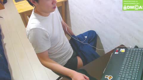 flowerbox online show from March 8, 12:06 pm