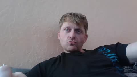 forgotten_lover online show from November 3, 2:41 pm