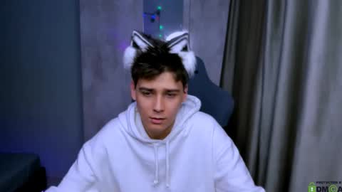 Foxicfu online show from February 11, 11:32 am