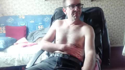 Snapshot of franck143544 chatting on October 20, 11:47 am franck143544 online show from October 20, 11:47 am