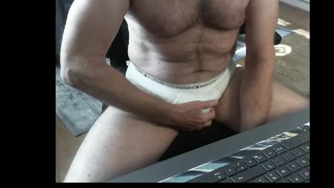 Snapshot of francois4059 chatting on October 16, 12:24 pm Franois online show from October 16, 12:24 pm