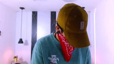 Franvill trato online show from January 14, 8:01 pm