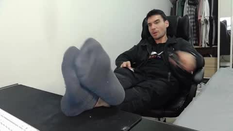 Fraser online show from November 28, 1:42 am