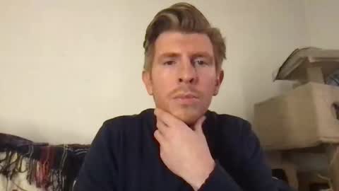 Freddy Foot Balls online show from February 6, 1:35 am