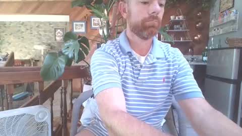 Freddy online show from September 18, 9:28 pm