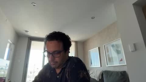 fredmarsone online show from March 5, 5:14 am