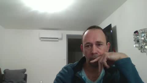 Snapshot of fredodu41 chatting on December 22, 9:33 am fredodu41 online show from December 22, 9:33 am